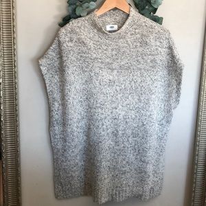 Gray Knit Split Aide Sleeves Tunic Top